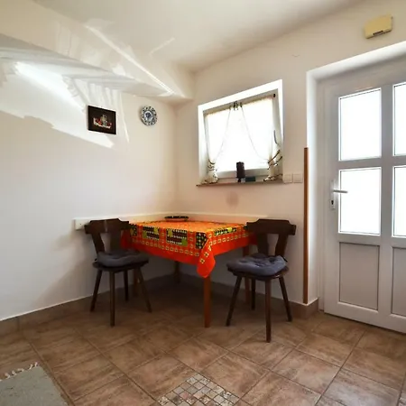 Tartini Apartmán *